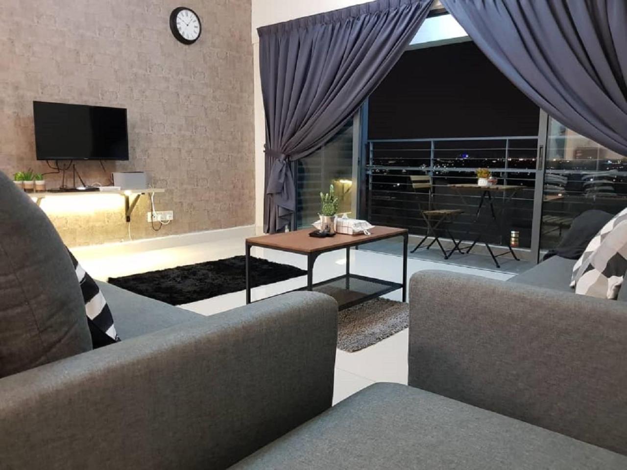 Puchong 8-12 Pax 5Min Lrt Cozy Apartment Ioi Mall Esterno foto